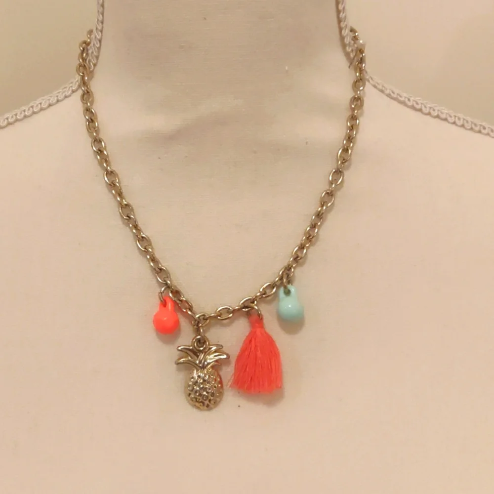 Gymboree, multi-color Girls, Hawaiian style necklace